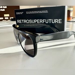 RETROSUPERFUTURE Flat Top - Black Unisex Sunglasses